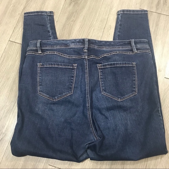 Torrid MediumWash Mid-Rise Tapered Leg Jeans          ‎ size 14R - Picture 5 of 6